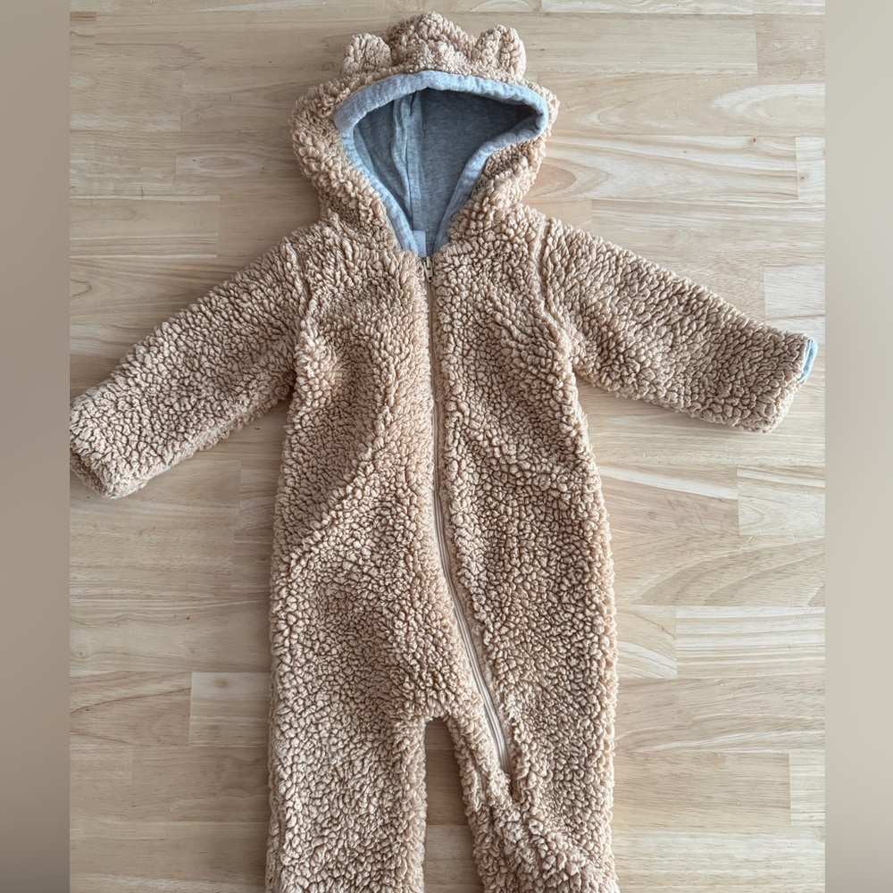 Nordstrom Beige Sherpa bear Hooded One-Piece infant body suit